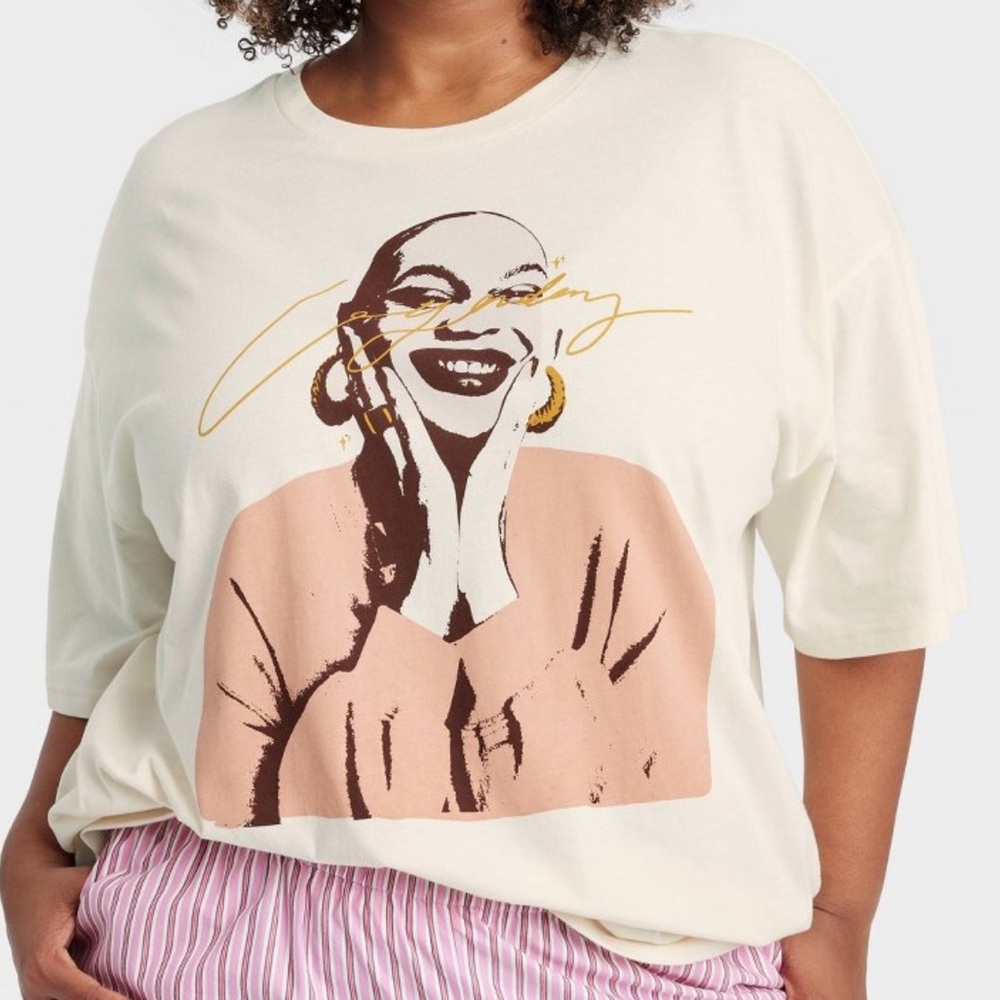Legendary Graphic T NWT - Picture 3 of 3